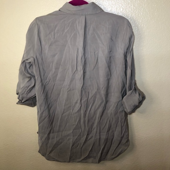 Max Studio Women's Tab Sleeve Button Front Blouse size XS - Picture 3 of 8